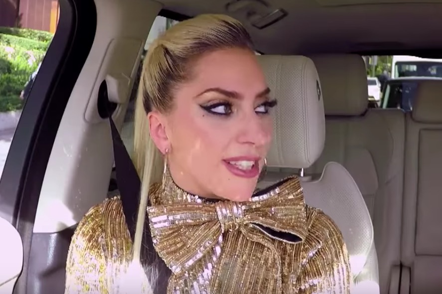  Lady Gaga repasa sus hits en el ‘Carpool Karaoke’ de James Corden
