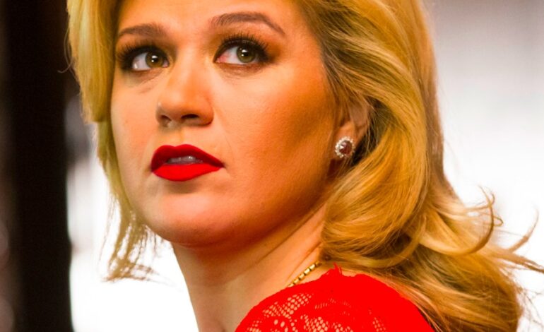 Kelly Clarkson está lista para dejar de hacer el mismo disco de todos los años