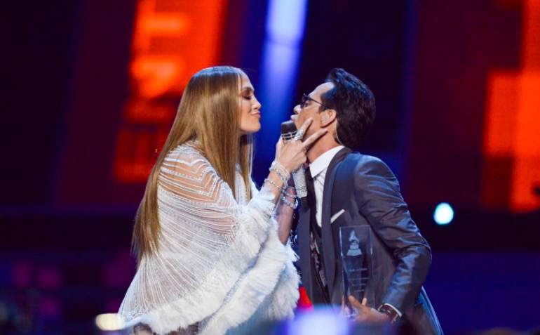  Juan Gabriel y el español choni medio arrasan en los Grammy Latinos 2016