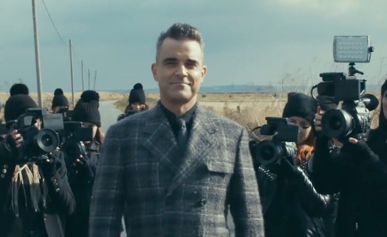  El vídeo para ‘Love My Life’ de Robbie Williams es tan memorable como el single