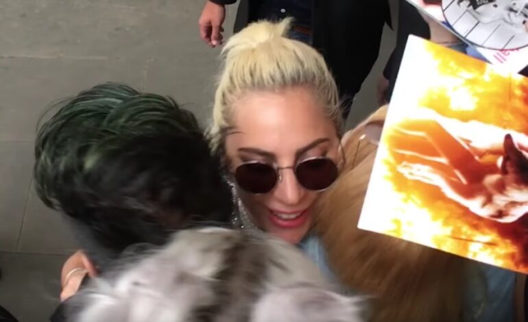  Lady Gaga, en modo voluntaria de ONG en el nuevo anuncio para la Super Bowl