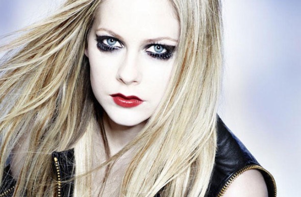  HasBeen Lavigne anuncia nuevo álbum para 2017, y os recuerda que ha estado enferma