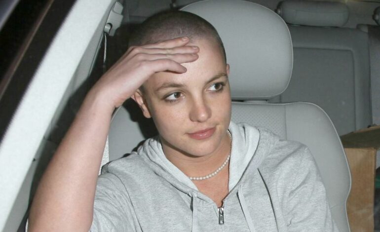  Tal día como hoy, hace 10 años, no nos rasgábamos las vestiduras al hablar de Britney Spears calva