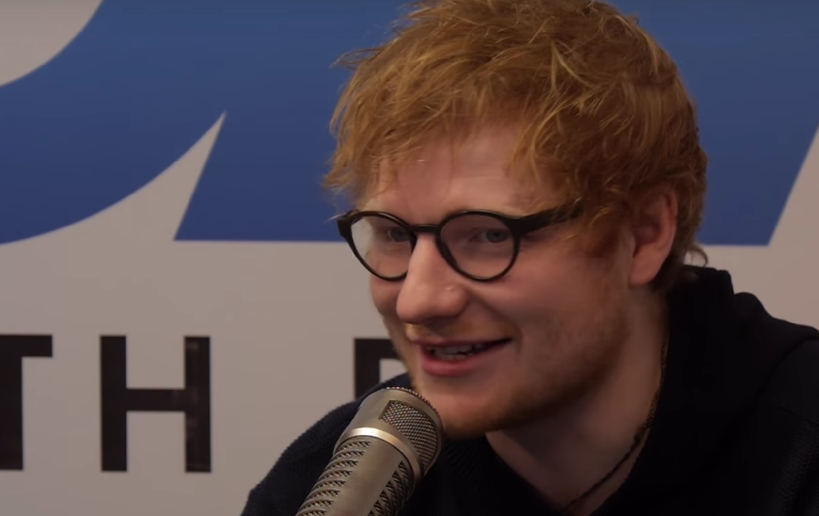 Ed Sheeran lanza nuevo single y cuenta que no le dejaron entrar a la fiesta post Grammy de su discográfica