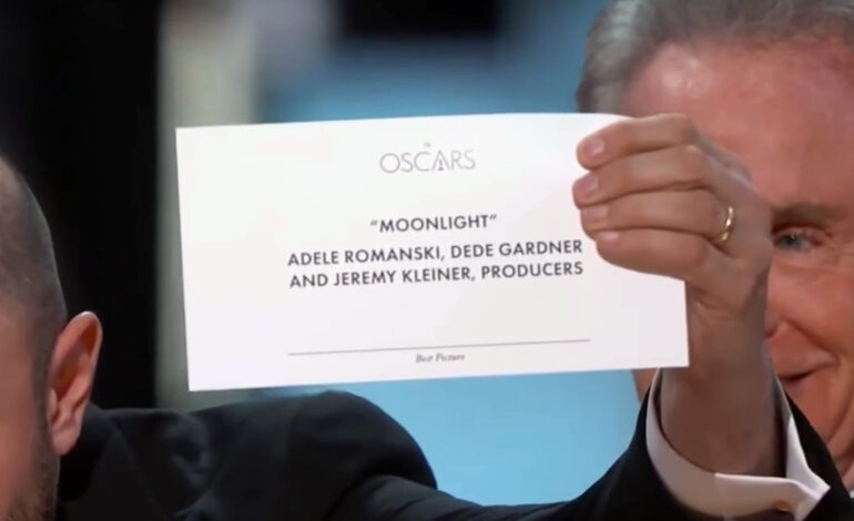  ‘Moonlight’ y ‘La La Land’ triunfan en unos Oscar con un tremendo error en directo