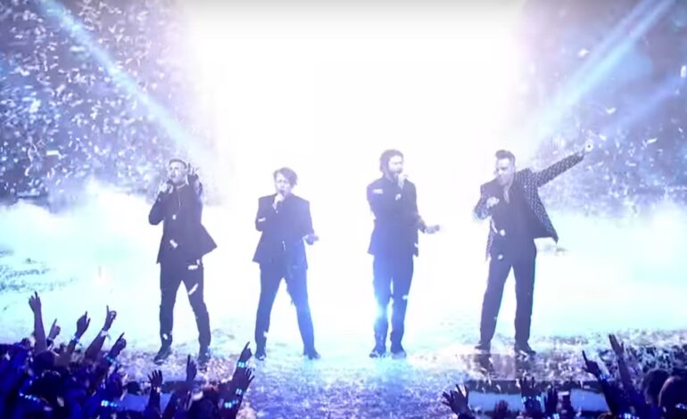  Robbie Williams vuelve a unirse a Take That en ‘Let It Shine’ para cantar ‘The Flood’