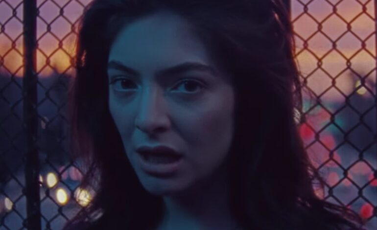  Así suena y se ve el espectacular comeback de Lorde, ‘Green Light’