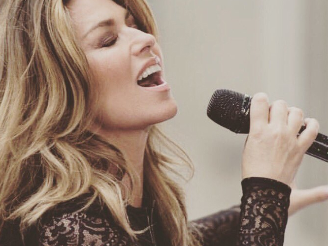  Shania Twain estrena dos nuevos temas con su nuevo rango vocal tipo Miguel Bosé