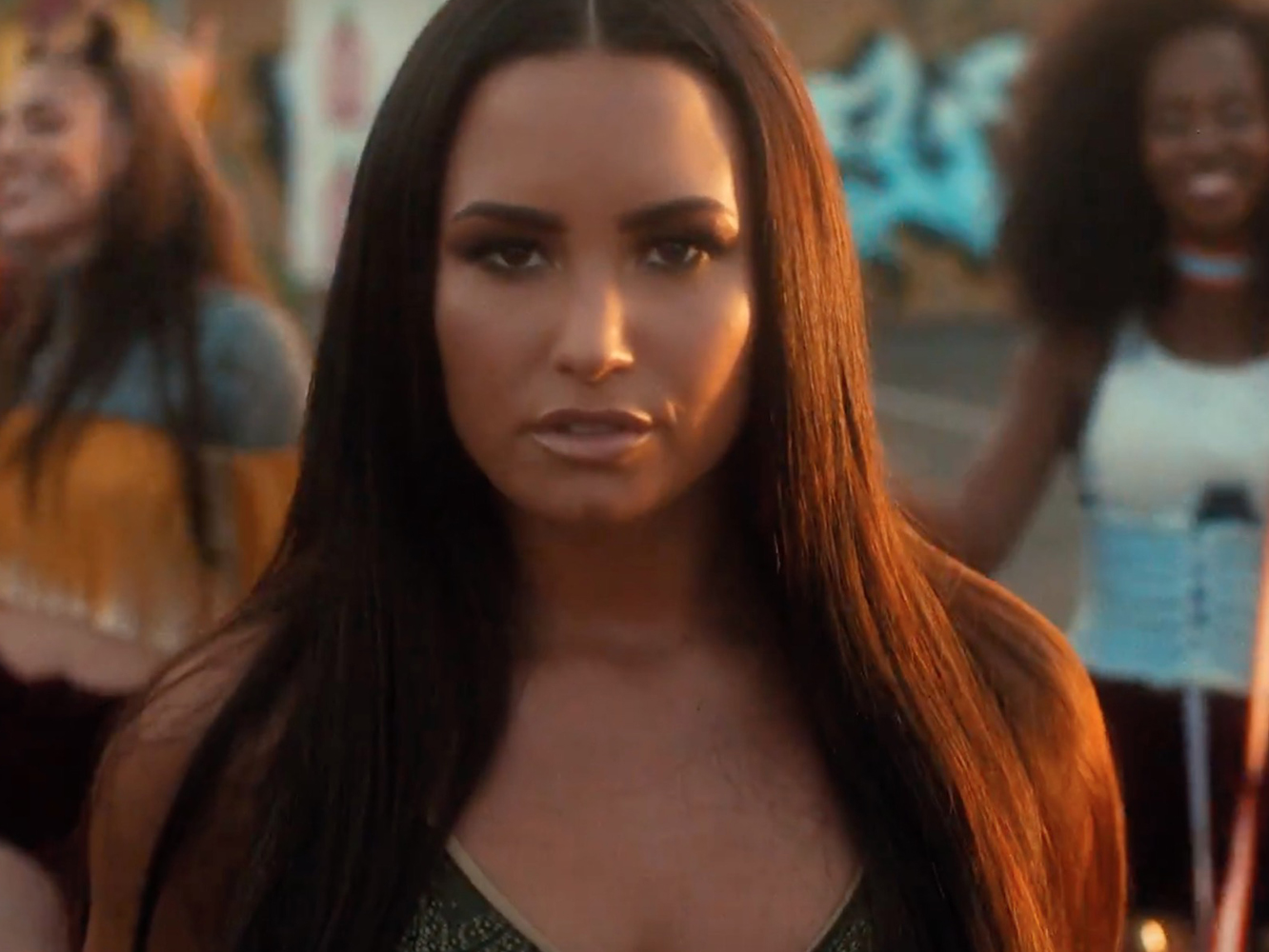  Demi Lovato, espléndida en el vídeo de ‘Instruction’ de Jax Jones, su single fumable