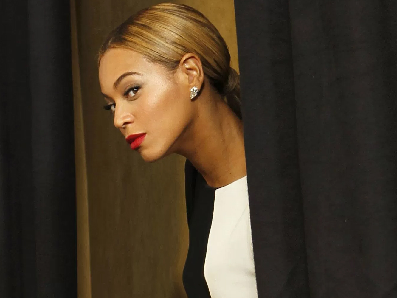  Un nuevo vídeo de Beyoncé está al caer, y al parecer «es muy, muy bueno»