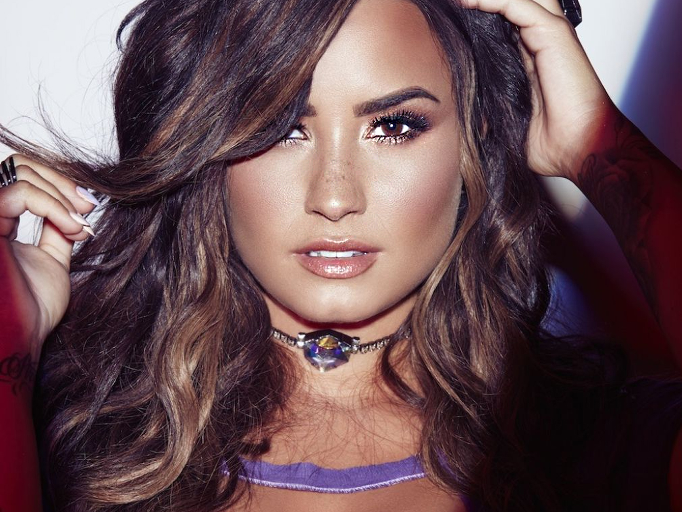  Demi Lovato sigue bien en ‘You Don’t Do It For Me Anymore’, ¿encamina su primer buen álbum?