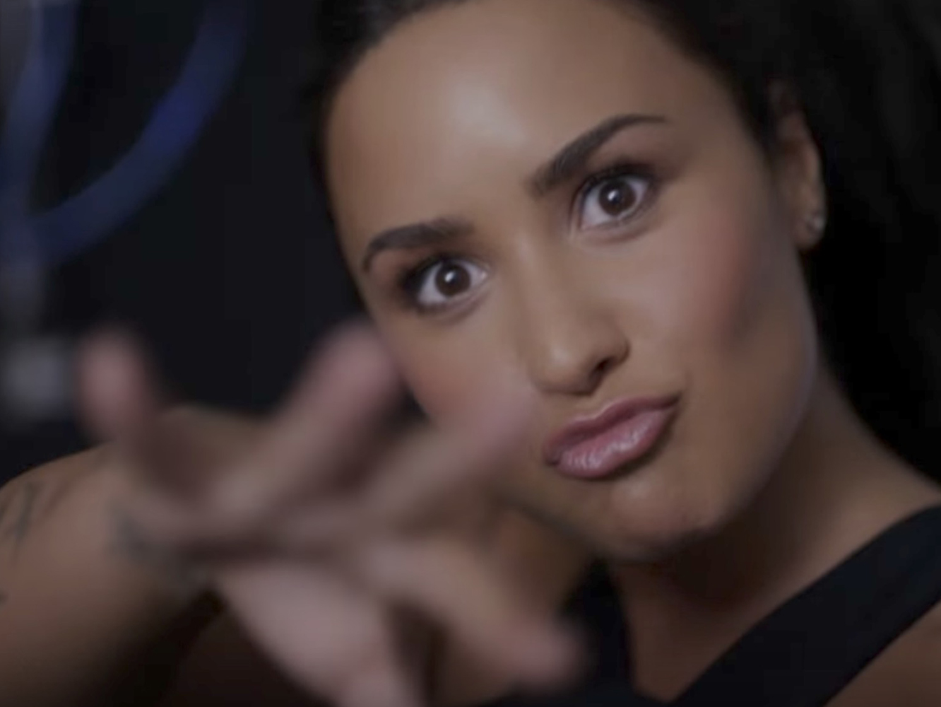 Demi Lovato presenta el tráiler para ‘Simply Complicated’, su documentaripé