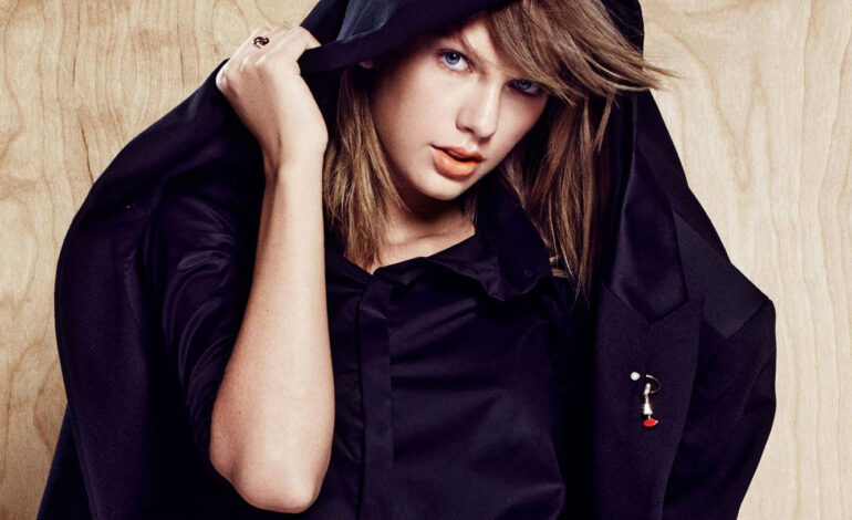 La antigua Taylor Swift vuelve a ponerse al teléfono en la más bien aburrida ‘Call It What You Want’