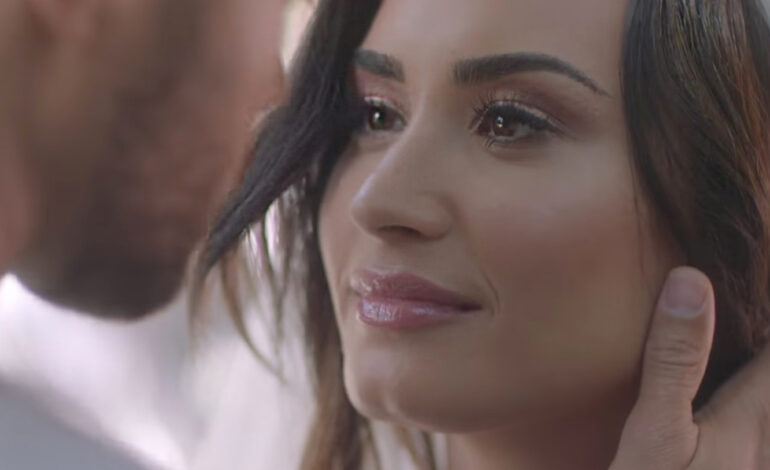  Tu Boda A Juicio: Demi Lovato estrena ‘Tell Me You Love Me’