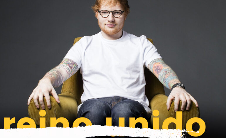  UK | Ed Sheeran se atrinchera en el #1 en medio de la batalla de villancicos del top20