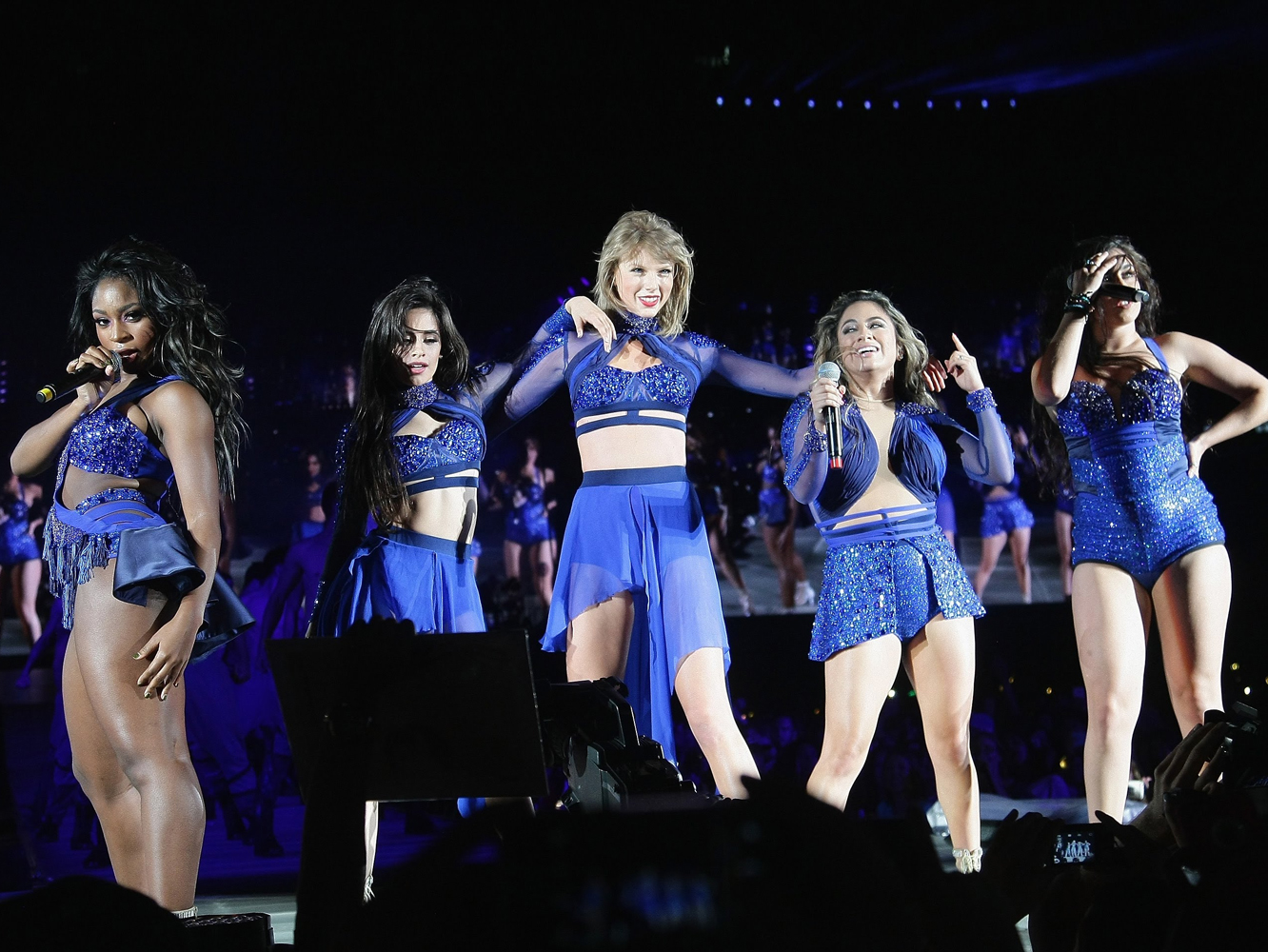 Fifth Harmony y Taylor Swift sobrecertifican sus álbumes: ¡Enhorabuena, Amparo Sandino!