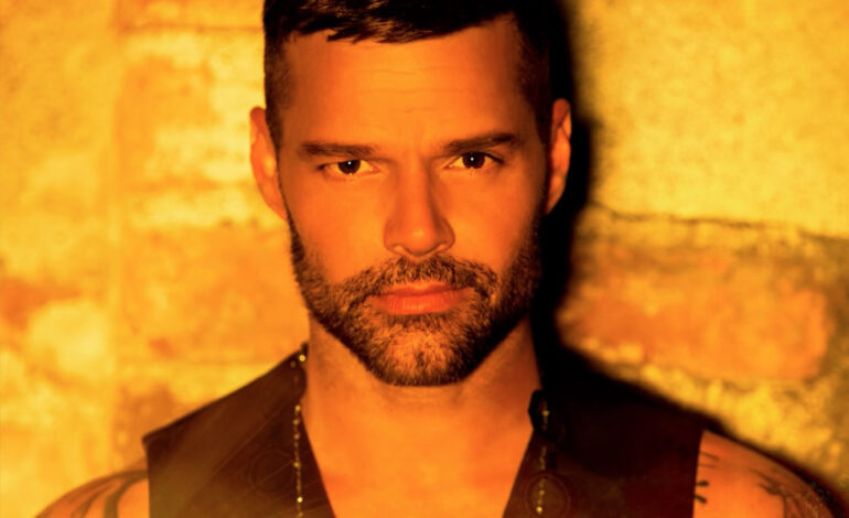  Kween Of Light le sube la ‘Fiebre’ a Ricky Martin, a la caza del verano desde ya