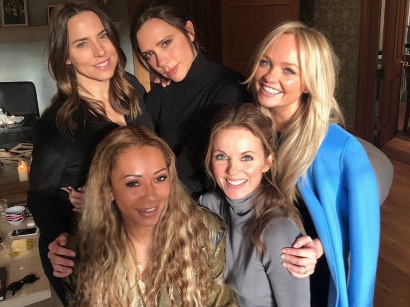  Spice Girls se reúnen como quinteto en compañía de Simon Fuller: ¿qué prepara la girlband?