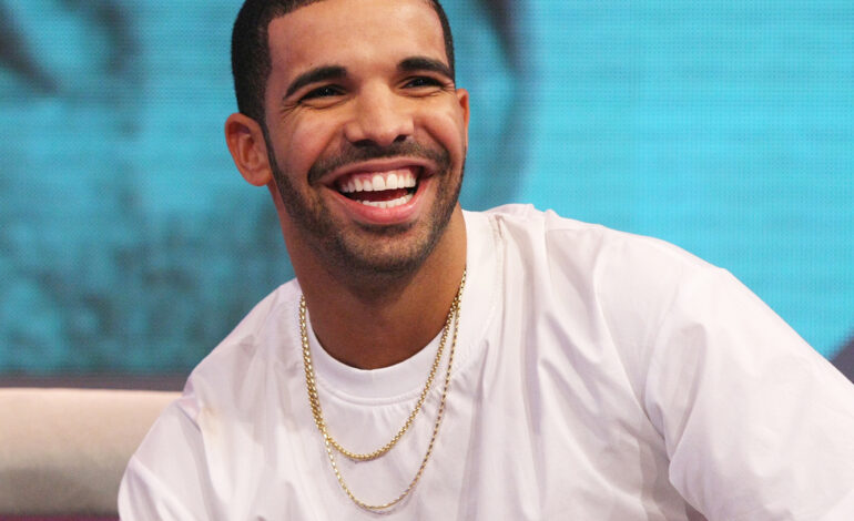  Drake anuncia ‘Scorpion’, su nuevo álbum, mientras se arrebata a sí mismo el #1 en US