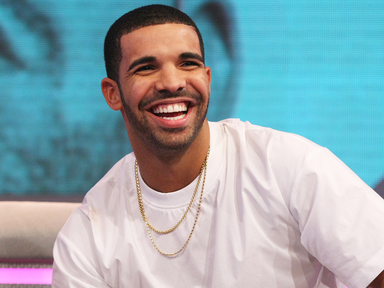  Drake anuncia ‘Scorpion’, su nuevo álbum, mientras se arrebata a sí mismo el #1 en US
