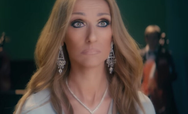  Celine Dion borra su cara y baila con ‘Deadpool’ en el vídeo de ‘Ashes’