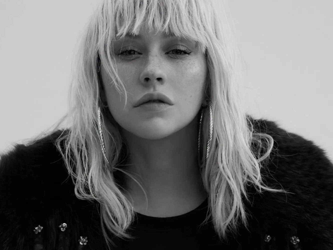  Christina Aguilera justifica la bochornosa ausencia de promo de ‘Liberation’: «No está pensado para eso»