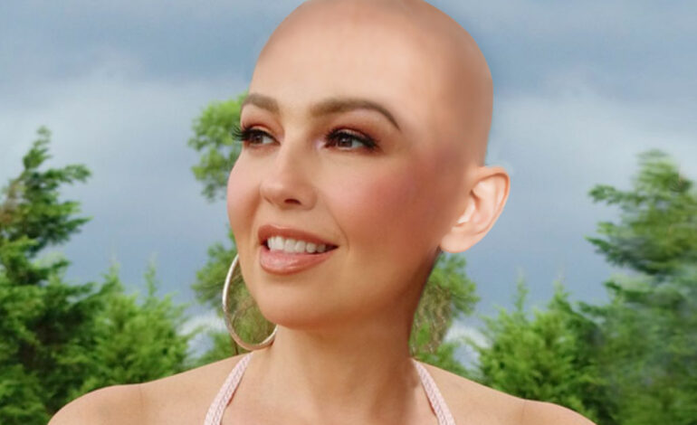 Terrible crisis de alopecia en México después de que Thalía publique, oficialmente, ‘Me Oyen, Me Escuchan’