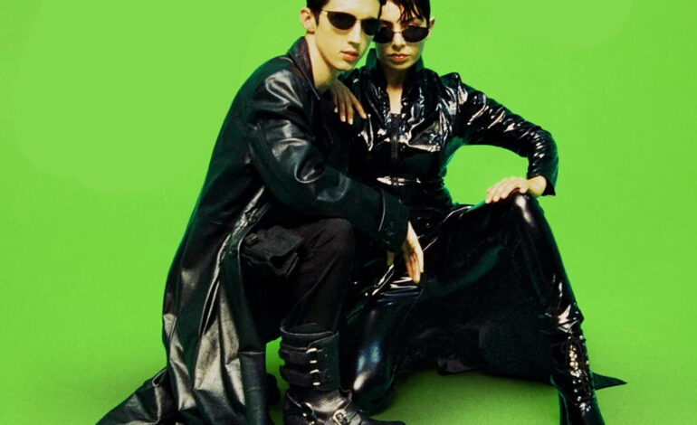 Bofetón de nostalgia millennial en ‘1999’, el bop de Charli XCX y Troye Sivan