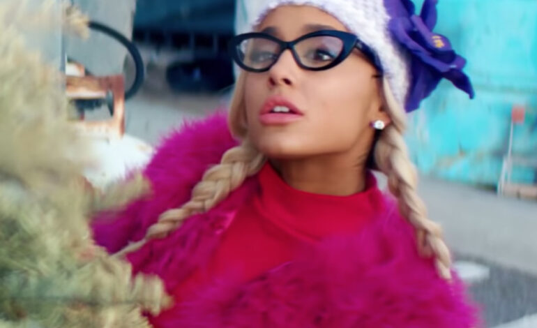  Ariana Grande explica el título de su siguiente single y publica las tomas falsas de ‘Thank U, Next’