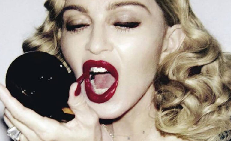  Madonna cuelga un adelanto del vídeo de ‘Medellín’, todo un fiasco en streams
