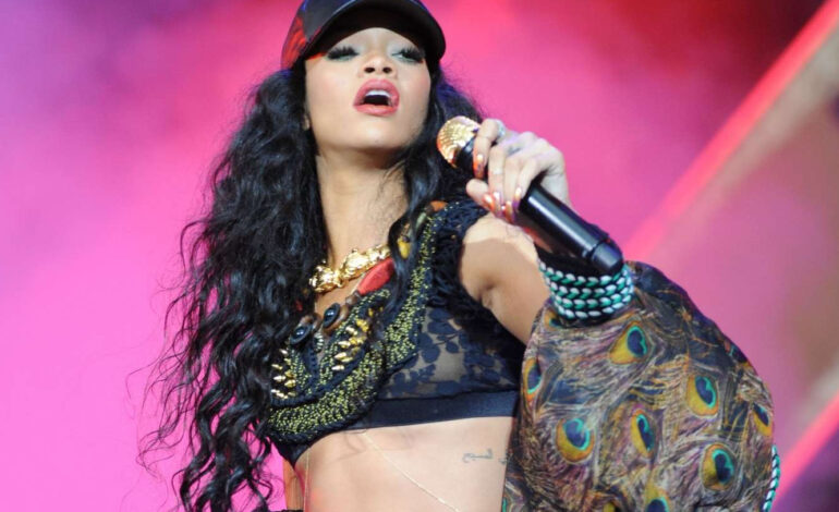 Pues tampoco parece que Rihanna vaya a actuar en el intermedio de la Super Bowl 2020