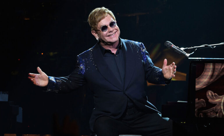 Elton John critica con contundencia ‘The Lion King’: “la cagaron con la música, no me trataron con el mismo respeto”