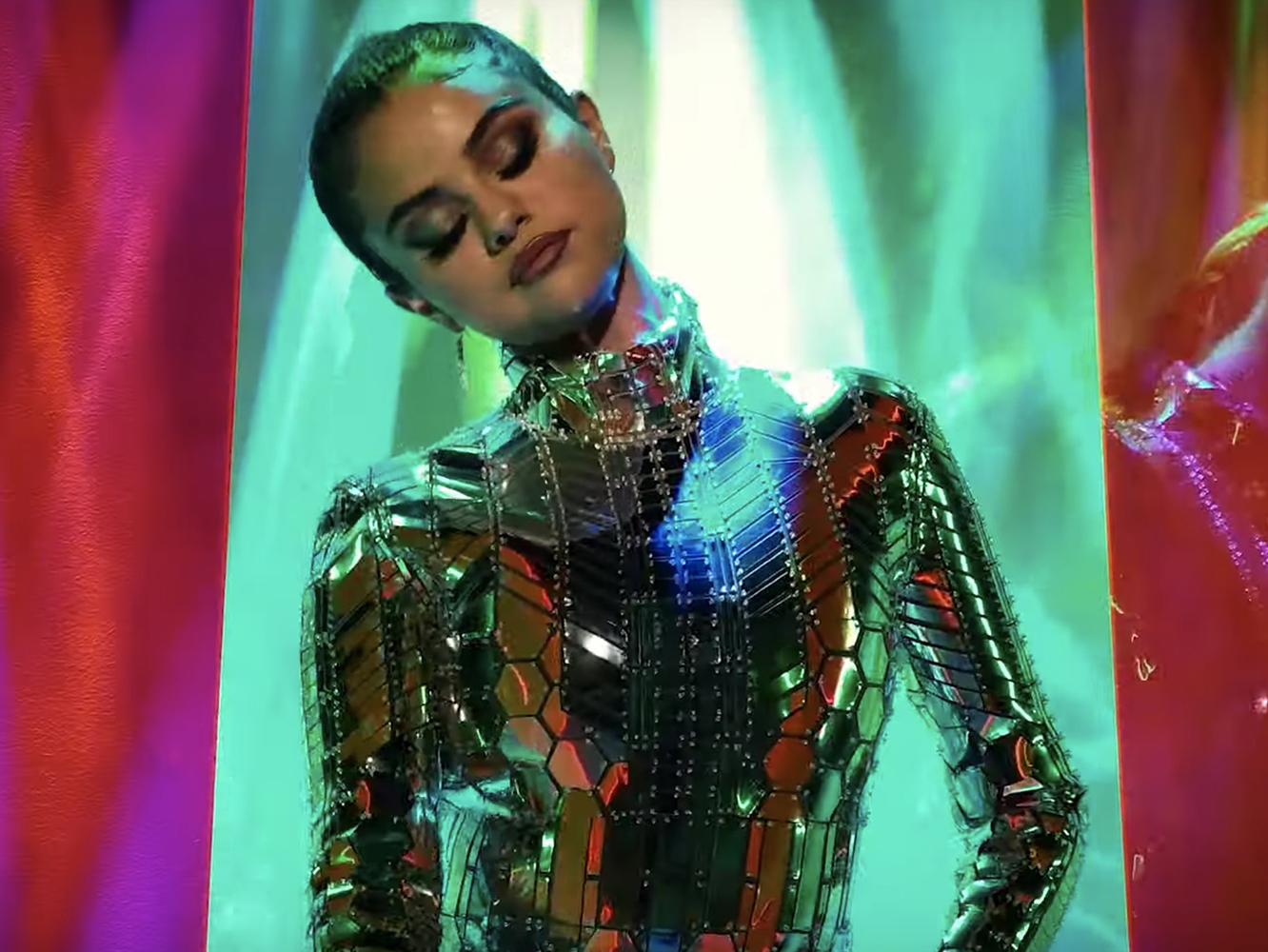  Selena Gomez lanza su as bajo la manga: el bop chic ‘Look At Her Now’, cargado de coreografía