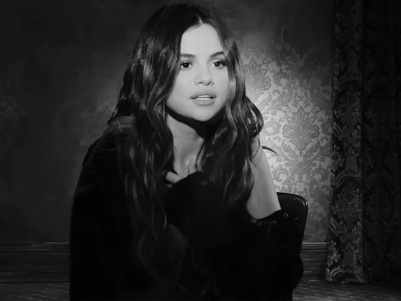  Selena Gomez opta por la vía muy minimalista para ‘Lose You To Love Me’