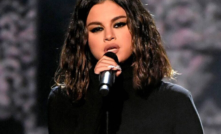  ¿Qué demonios pasó anoche con Selena Gomez en los American Music Awards?