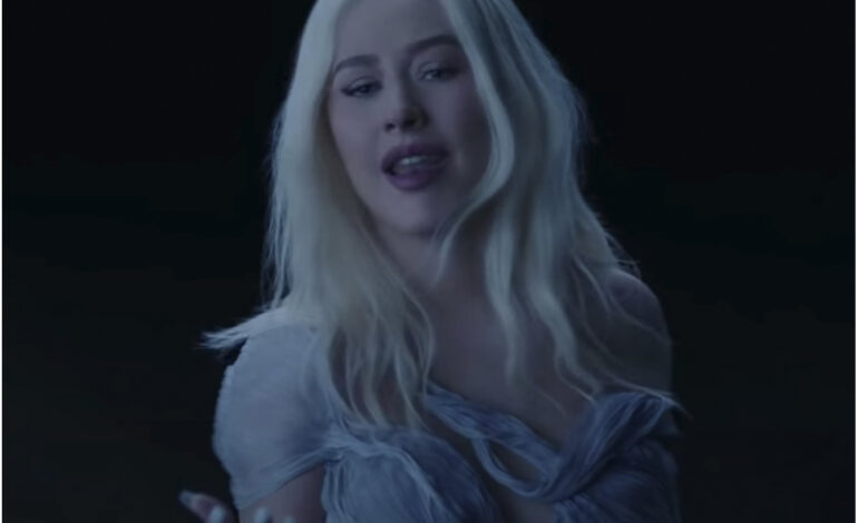  Christina Aguilera estrena ‘Reflection 2020’, que podéis ver por el módico precio de 1.650 euros y tres suscripciones