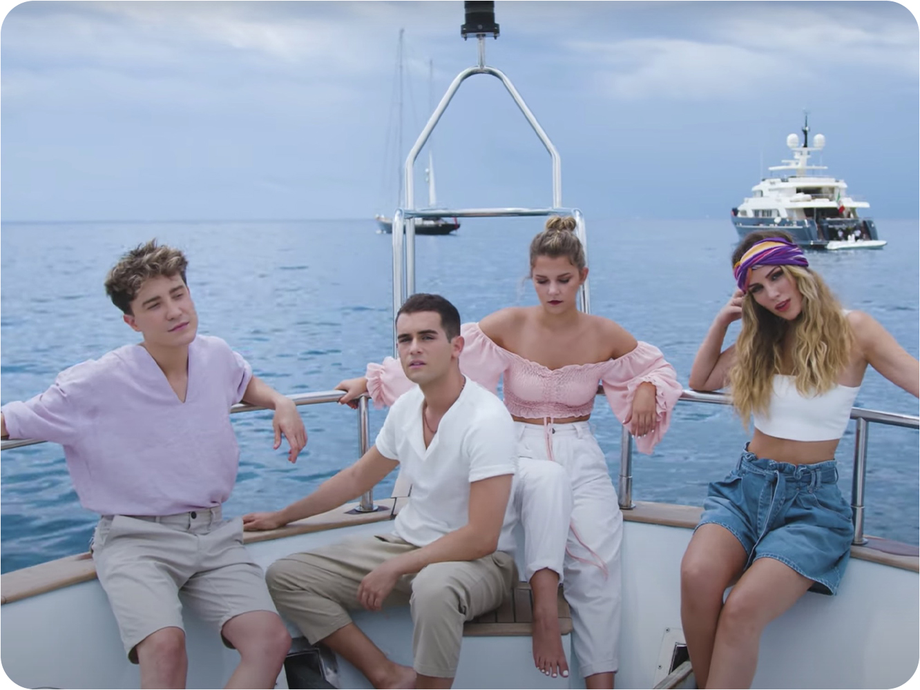  Mantra y Edurne hidratan las costas de Ibiza en su nuevo vídeo, ‘Prefiero Olvidarte’