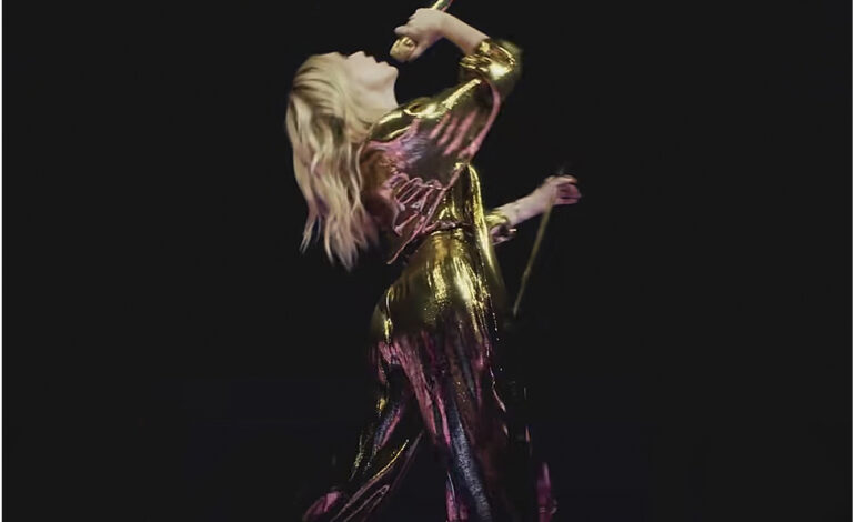  Kylie libera la fabulosa reinvención de ‘Slow’ para el ‘Infinite Disco’