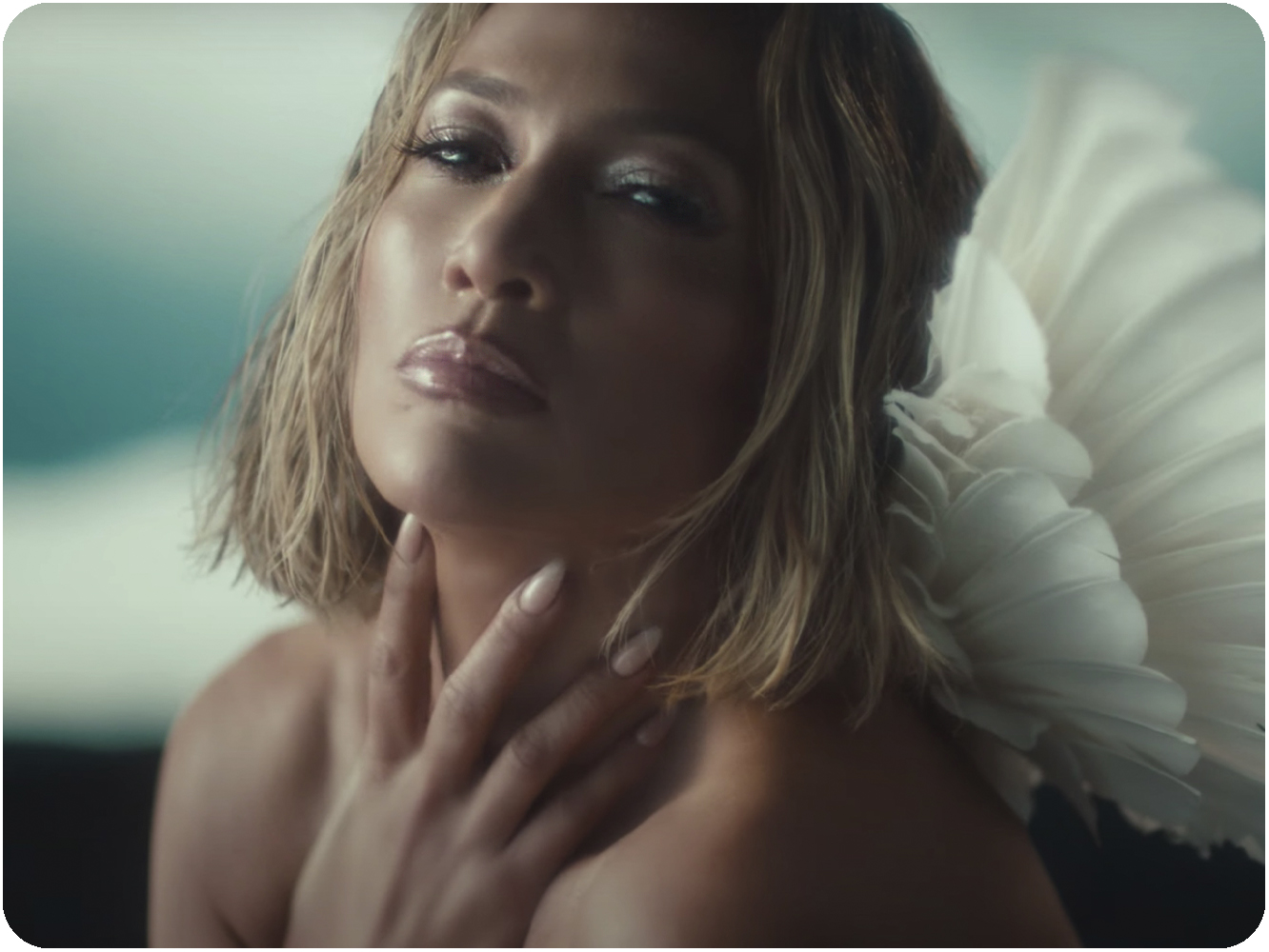  Jennifer Lopez, entre la mitología y el armario de pelucas de Soraya en ‘In The Morning’