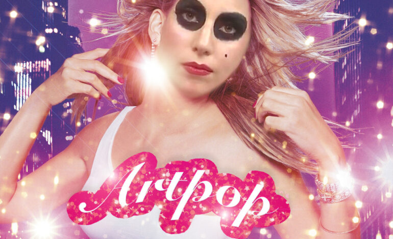  Lady Gaga se une a DJ White Shadow al hablar de ‘Artpop’: «Estaba desesperada y llena de dolor»