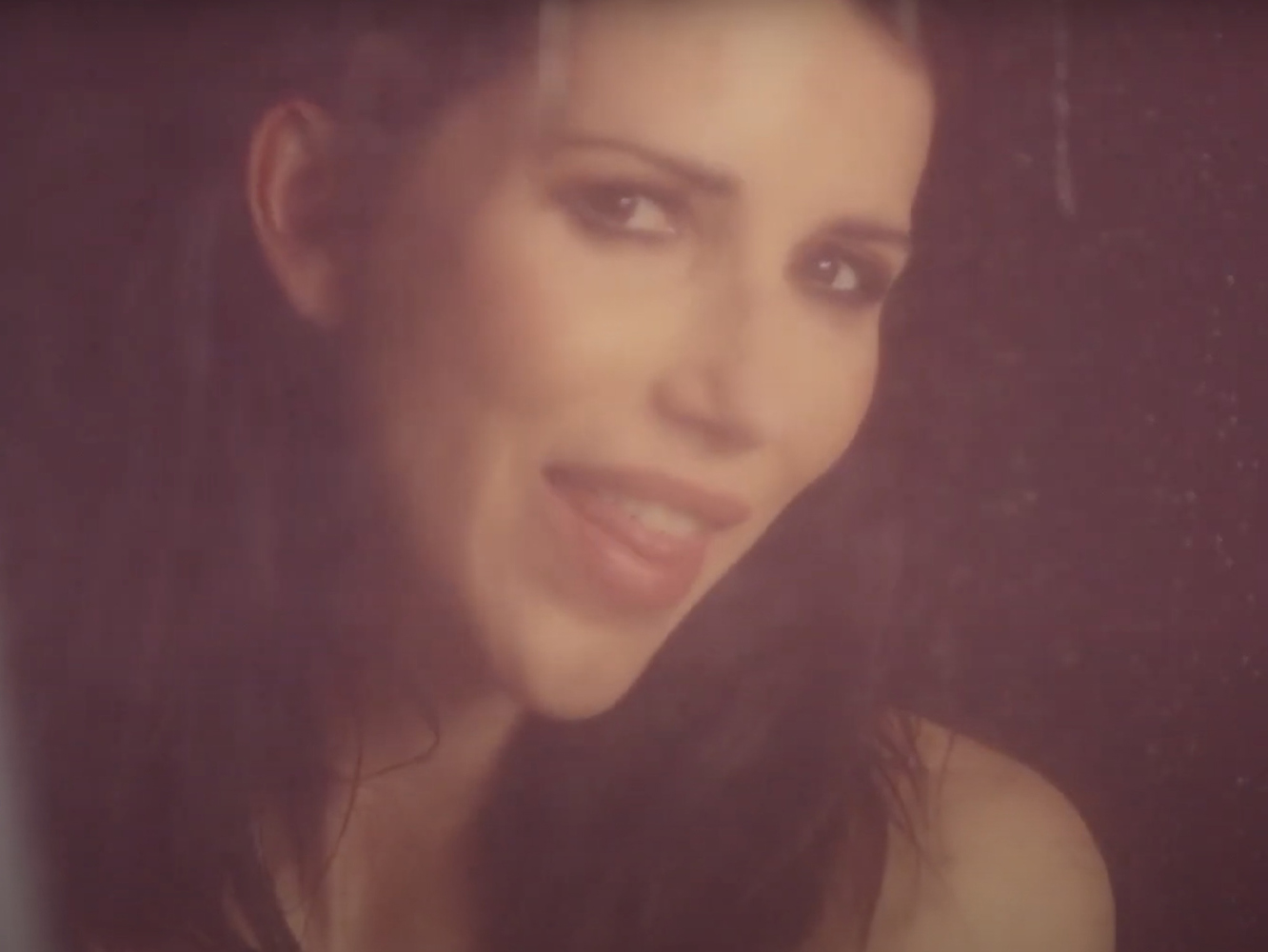  Nika, ‘A Medias’ entre Paloma San Basilio y Sara Montiel en su nuevo single