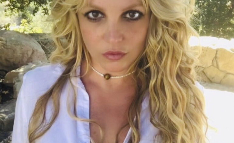  Britney Spears toma el control de sus redes: «No voy a ponerme kilos de maquillaje y bailar remixes de las mismas canciones»