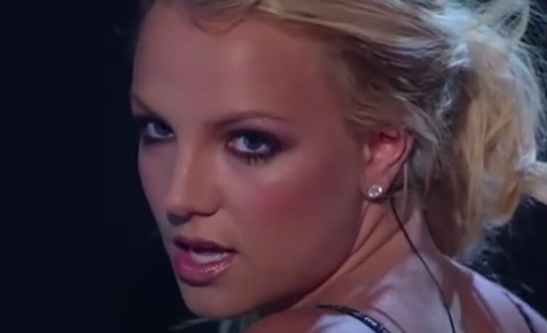  Filtrados los ensayos de Britney Spears en los VMA de 2000, 2001 y 2007
