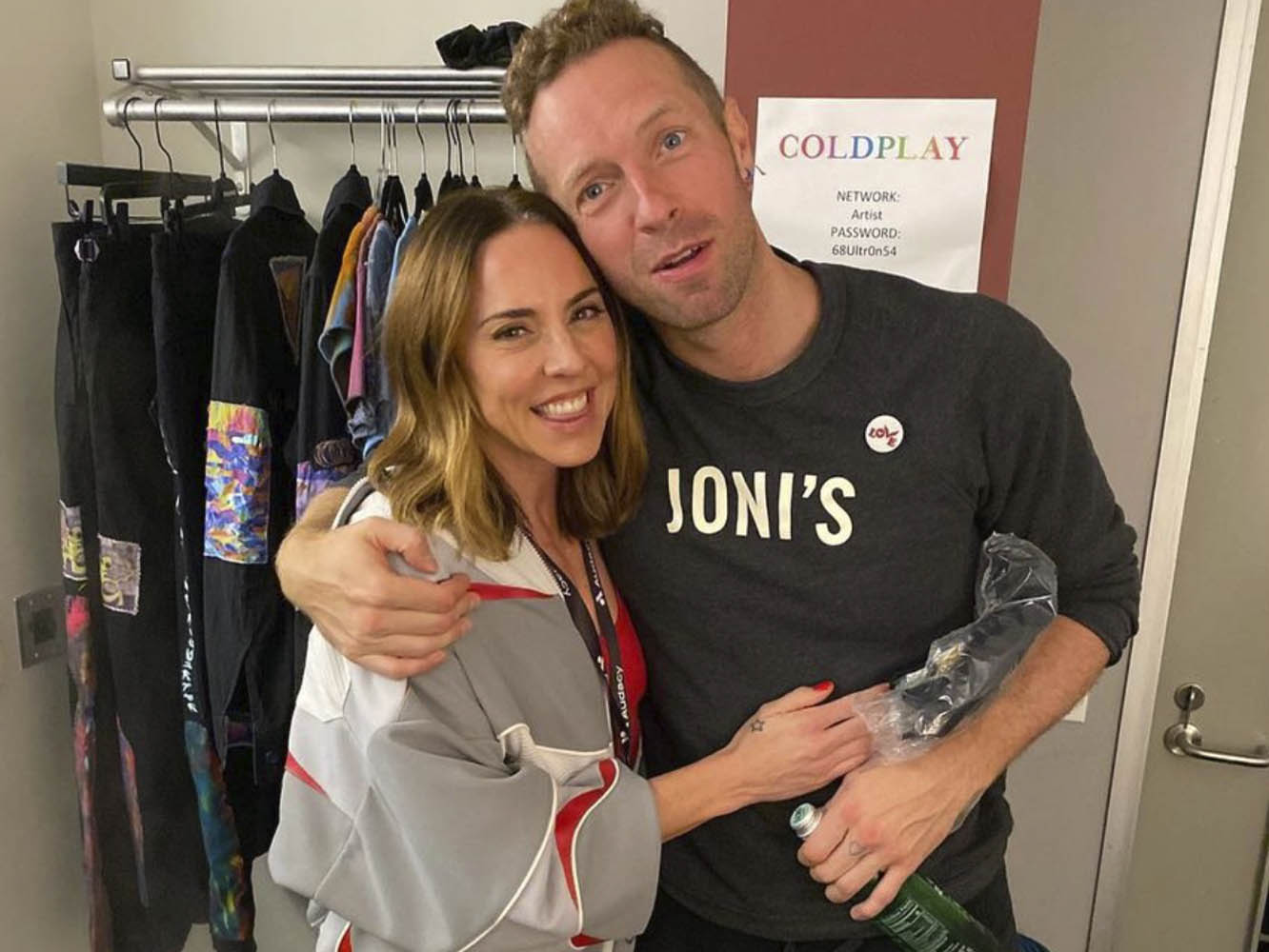  Coldplay y Melanie C tocan ‘2 Become 1’, aunque Chris Martin se hace la picha un lío