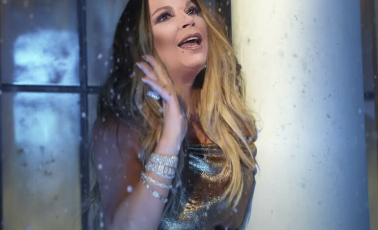  ¿Cómo de navideño es el nuevo single de Mariah Carey & Khalid, ‘Fall In Love At Christmas’?