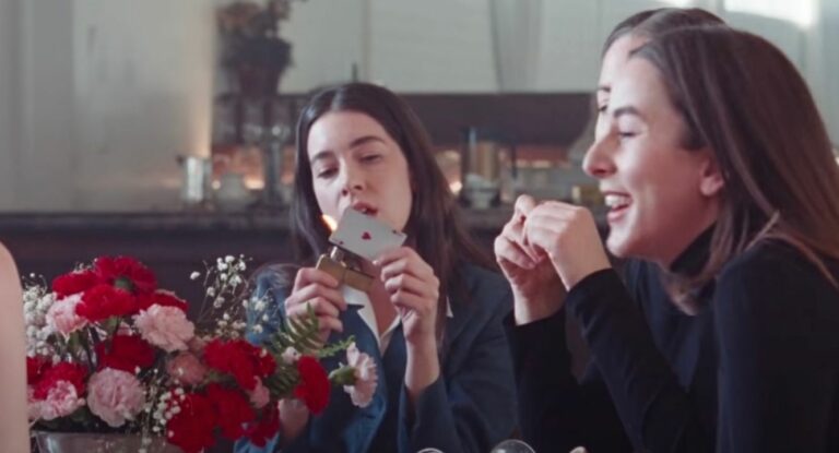 El 33,3% de Haim está hasta la pepitilla en el vídeo de ‘Lost Track’