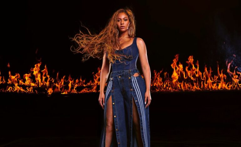  Beyoncé publica apartados para ‘B7’ y ‘B8’ en su web
