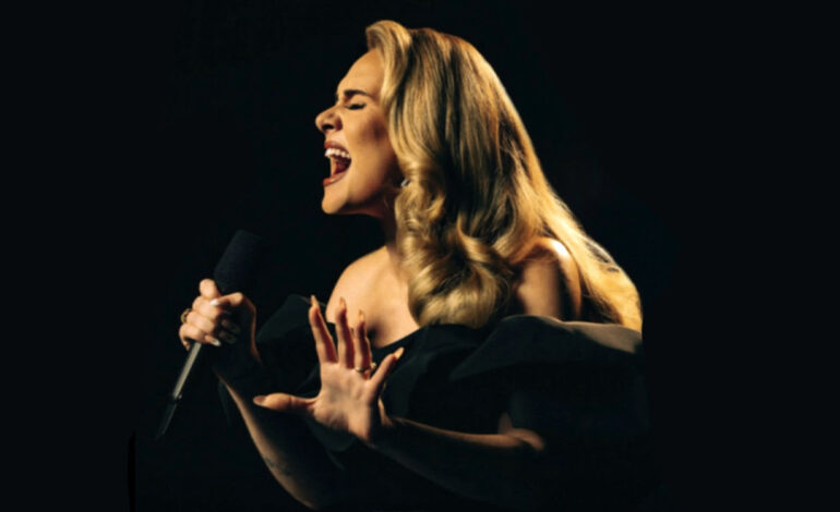  Adele pone fecha a su residencia imaginaria en Vegas, pero las movidas continúan