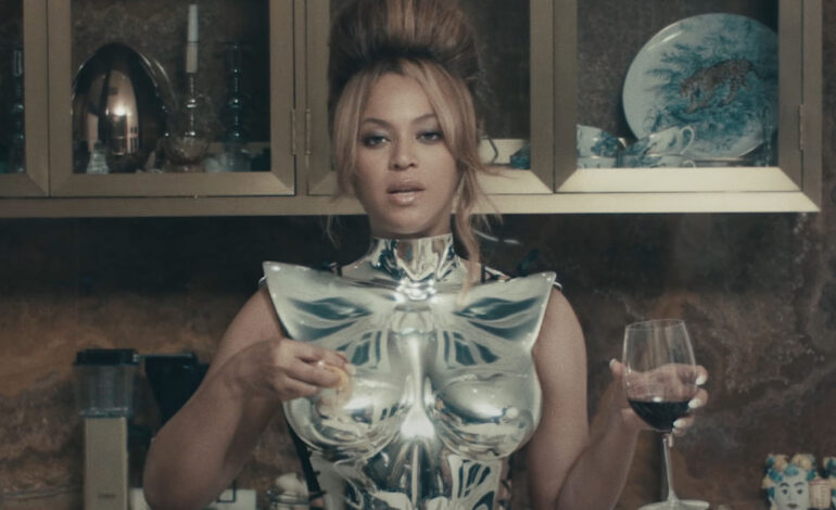  Beyoncé deja claro que ‘Renaissance’ es un álbum visual en el extenso adelanto de ‘I’m That Girl’
