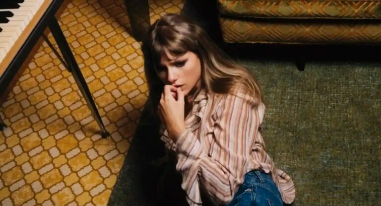  🇪🇸 · Taylor Swift destrona por fin a Bad Bunny y cuela todo ‘Midnights’ en la lista de singles